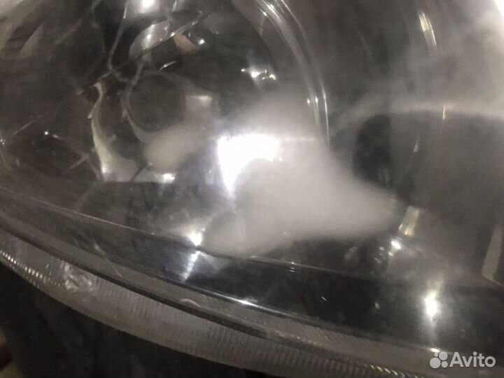 Фара левая Toyota Mark X с дефектом стекла