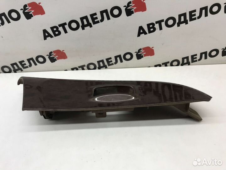 Накладка кнопки стеклоподъемника Nissan Maxima A33