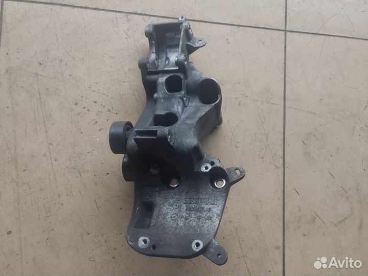 Кронштейн Генератора Renault duster