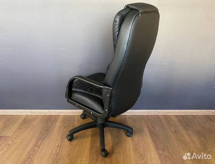 Компьютерное кресло