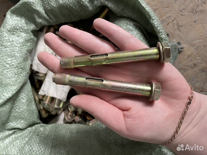 Анкер дюбель