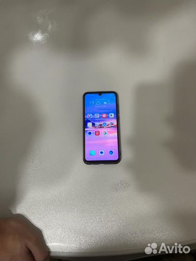 HONOR 20e, 4/64 ГБ