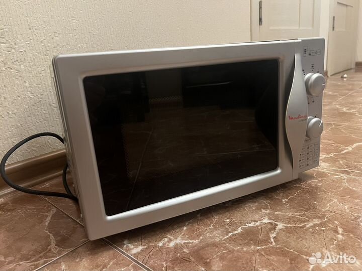 Микроволновая печь с грилем Moulinex MW221031