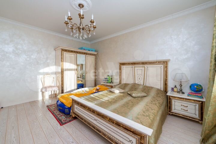 Дом 249,9 м² на участке 16,5 сот.