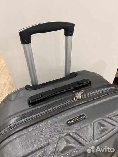 Чемодан большой L