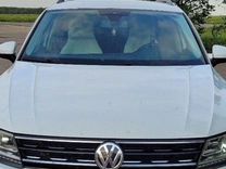 Volkswagen Tiguan 1.4 AMT, 2020, 110 000 км, с пробегом, цена 2 470 000 руб.