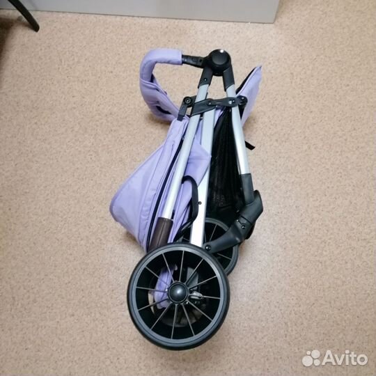 Коляска прогулочная Costa с большими колесами