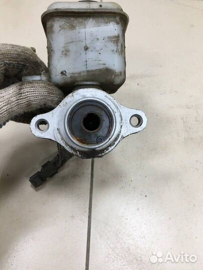 Главный тормозной цилиндр Kia Spectra