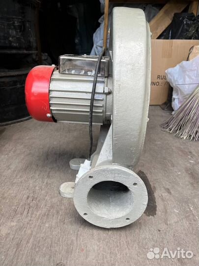 Продам нагнетатель воздуха для батута