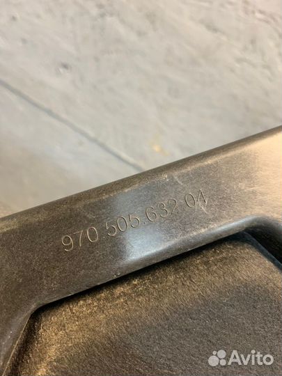 Крепление бампера заднее правое Porshe Panamera