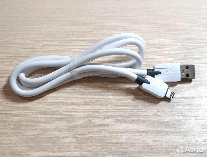 Кабель для зарядки айфона белый USB-Lightning 1 м