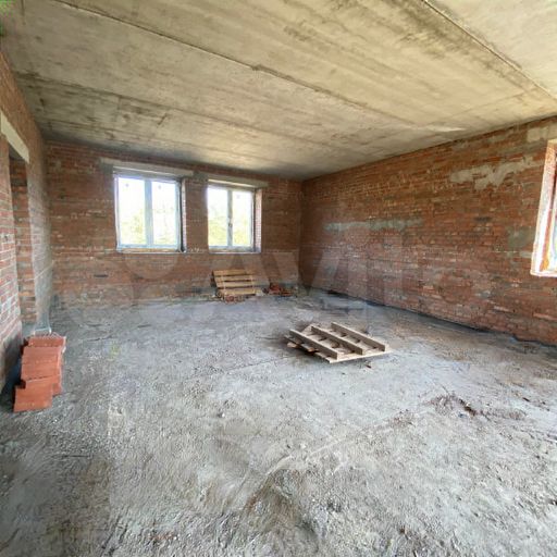 Коттедж 269 м² на участке 7,5 сот.