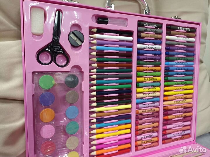 Набор юного художника с чемоданчике