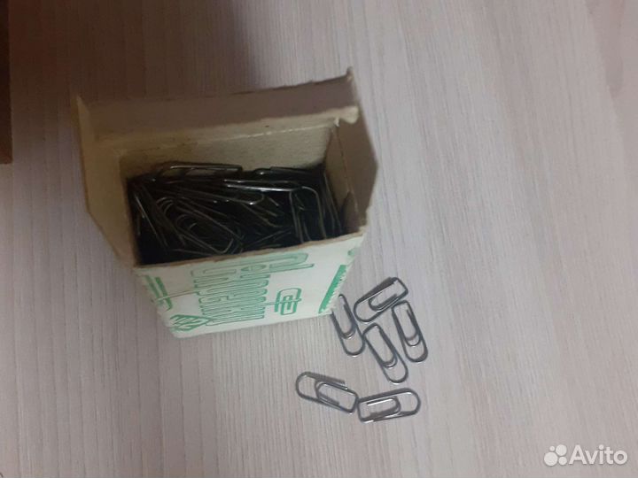 Скрепки и скобы