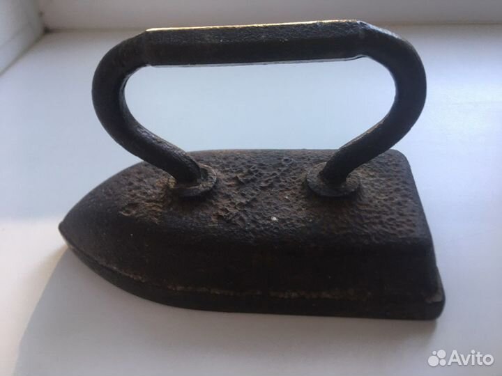 Утюг чугунный старинный