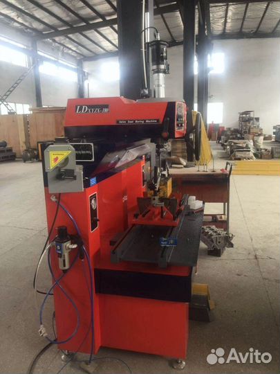 Станок обработки фаски клапана LD180