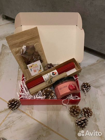 Подарочный бокс