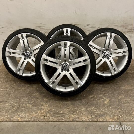 R20 Triangle TH201 255/35, PCD 5x112 DIA 66.6