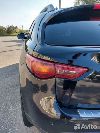 Infiniti QX70 3.7 AT, 2016, 130 000 км