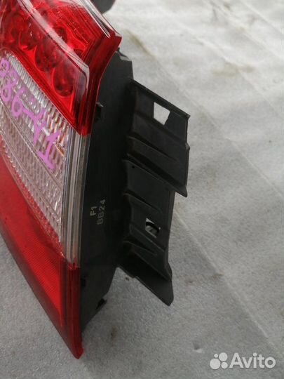 Стоп-сигнал задний левый Nissan Fuga Y51