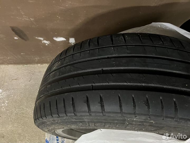 Michelin Pilot Sport 4 245/45 R19