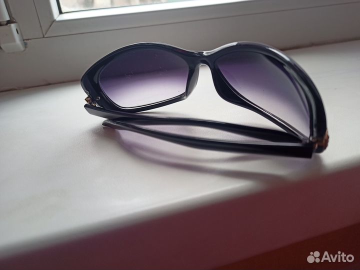 Солнцезащитные очки женские