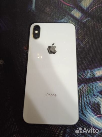 iPhone X, 64 ГБ