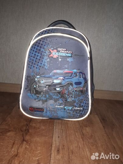 Рюкзак школьный