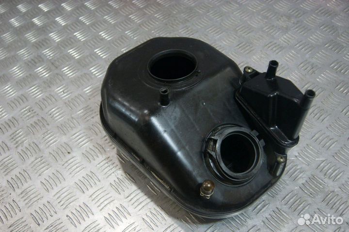 Корпус воздушного фильтра Suzuki SV650S