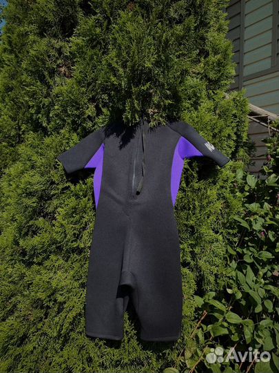 Костюм для серфинга