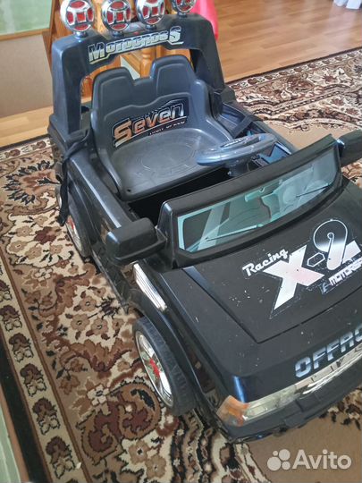 Детский электромобиль джип