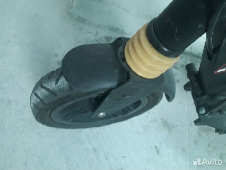 Самокат с дисковым тормозом