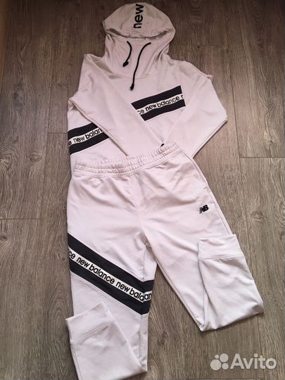 Спортивный костюм женский NB 46 48