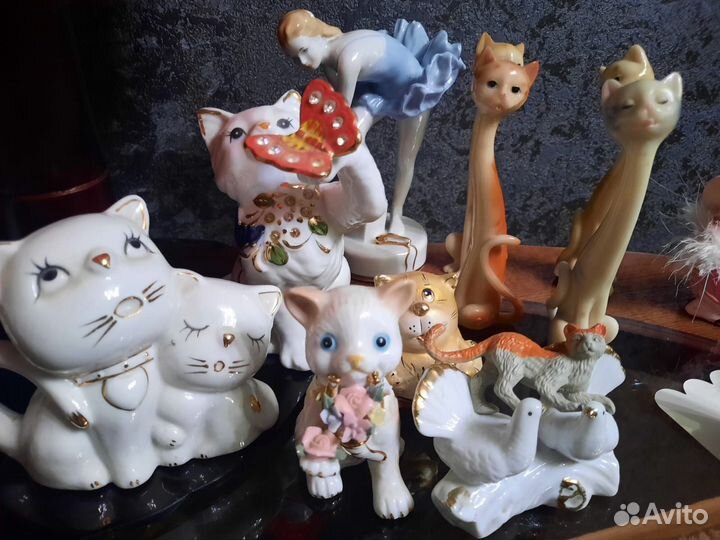 Фарфоровые статуэтки кошки