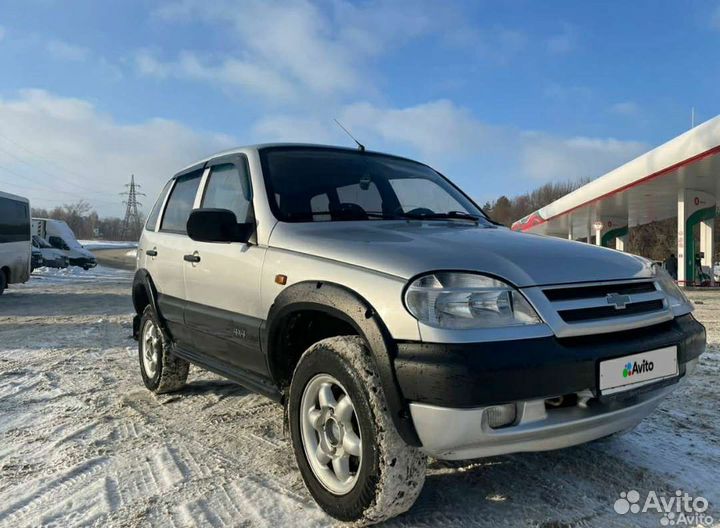 Пороги Niva Chevrolet пластик