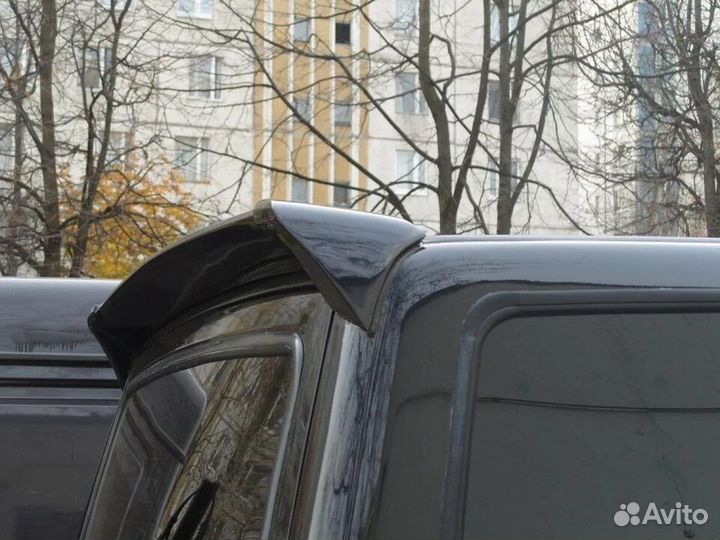 Спойлер на УАЗ патриот крашеный