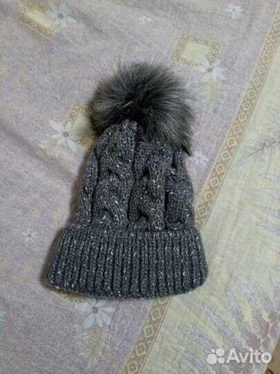 Шапка женская вязаная