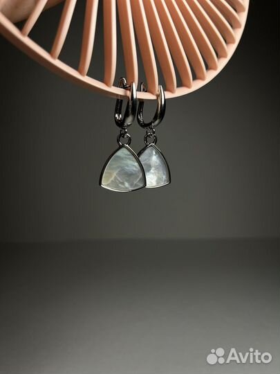 Серьги с перламутром