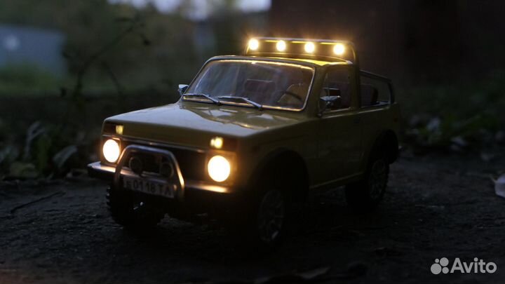 Р/у модель нива-кабриолет в масштабе 1:18