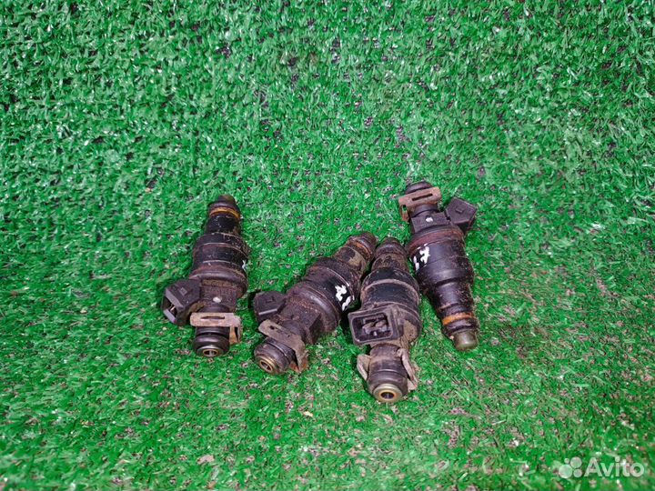 Форсунка топливная Volkswagen Passat B5 (1996—2001