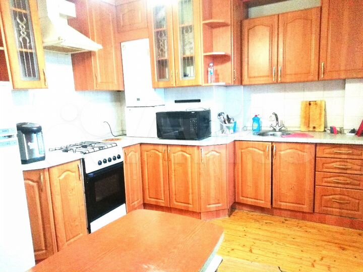 2-к. квартира, 74 м², 5/10 эт.