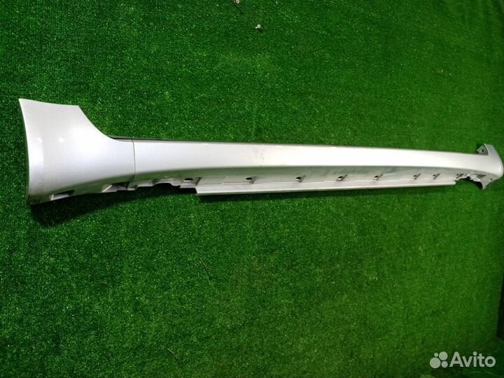 Накладка на порог наружная правая Audi A4 8E B7