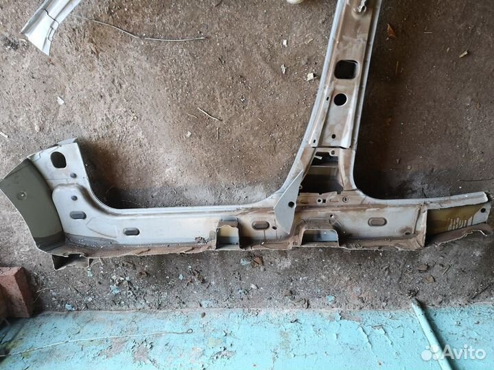 Боковина,крыло,порог,стойка П.,Л. Renault Logan