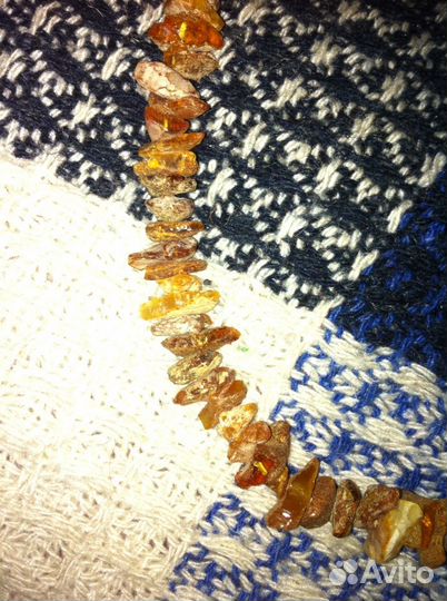 Янтарные бусы (необработанный)