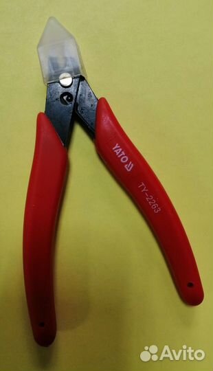 Инструмент Yato для обрезки проводов 130мм