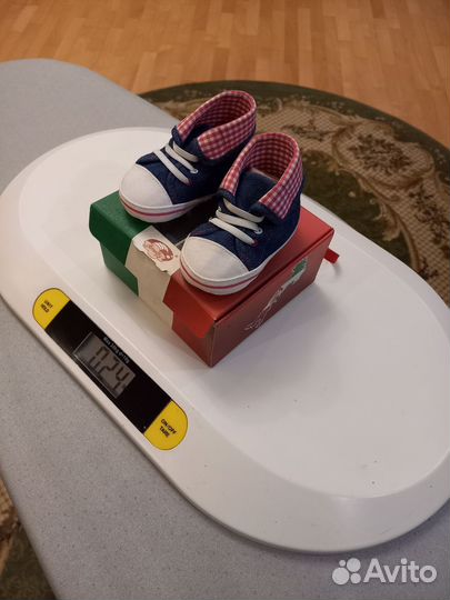 Весы детские Selbi с подарком