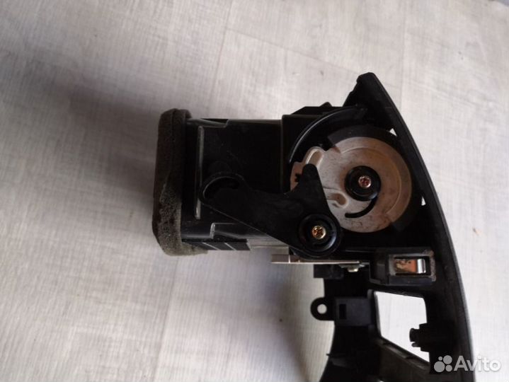 Дефлектор воздушный правый Chevrolet Epica V250