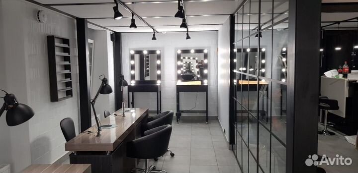 Работа мастер бровист