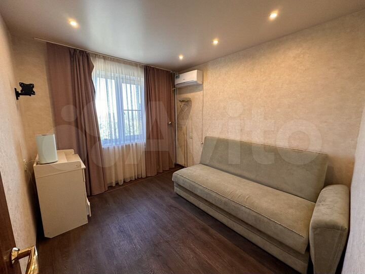 4-к. квартира, 82 м², 8/10 эт.