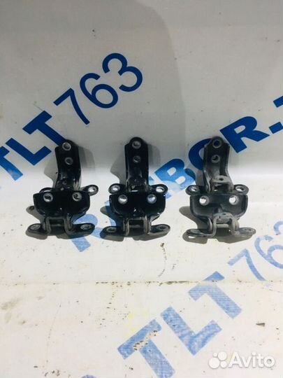 Петля двери KIA ceed JD 1.6 ат хетчбек